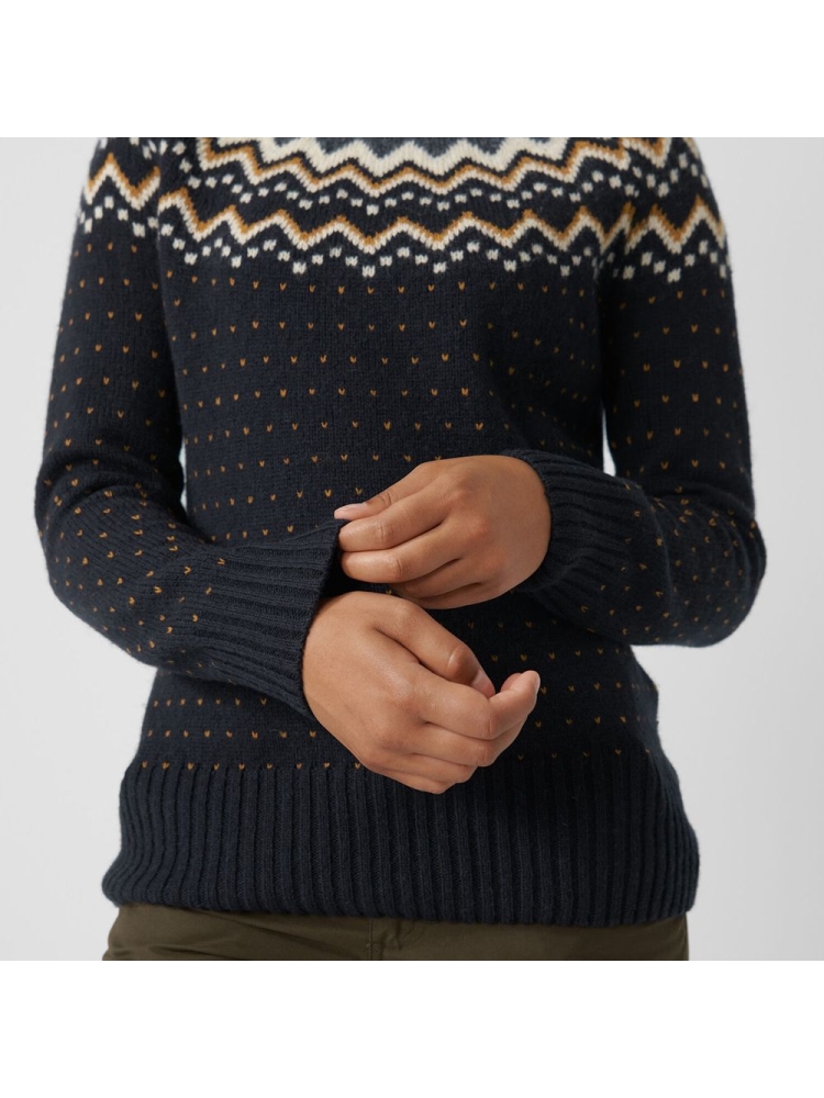 Fjällräven Övik Knit Sweater Women's Dark Navy 89941-555 fleeces en truien online bestellen bij Kathmandu Outdoor & Travel