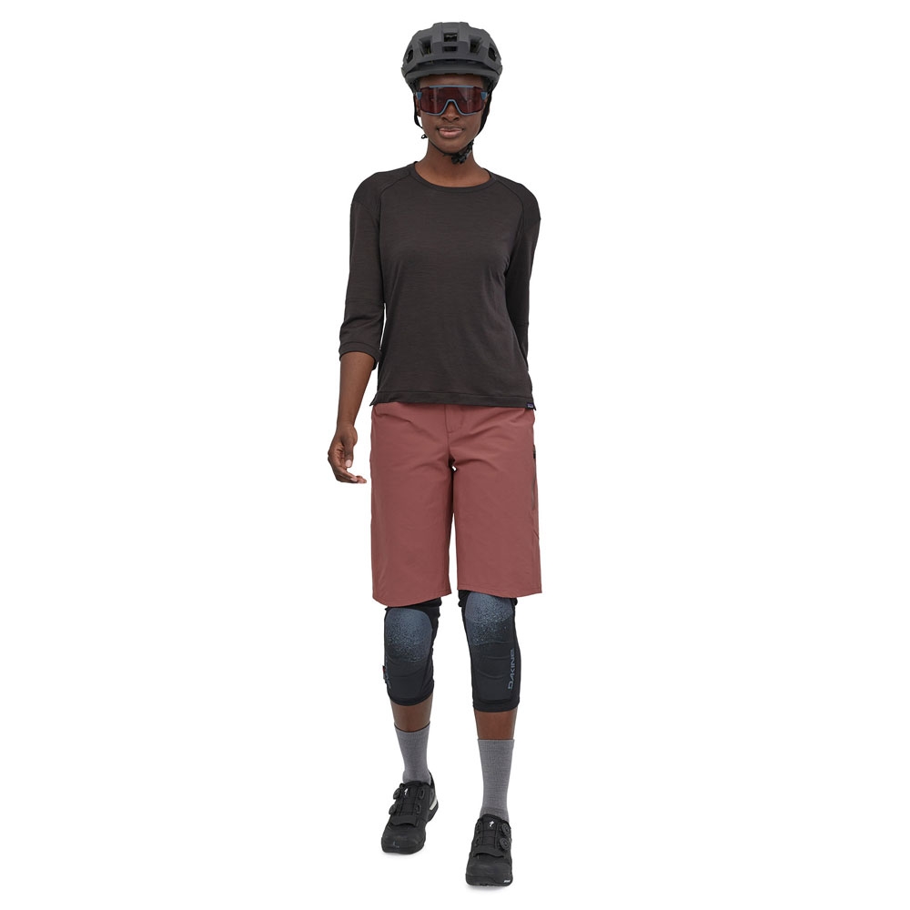 Patagonia Dirt Craft Bike Shorts Women's Rosehip 24588-RHP broeken online bestellen bij Kathmandu Outdoor & Travel