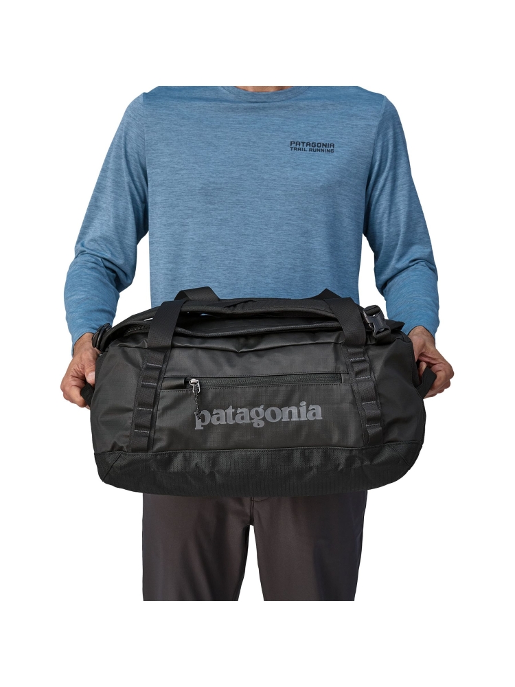 Patagonia Black Hole Duffel 40L Black 49339-BLK duffels online bestellen bij Kathmandu Outdoor & Travel