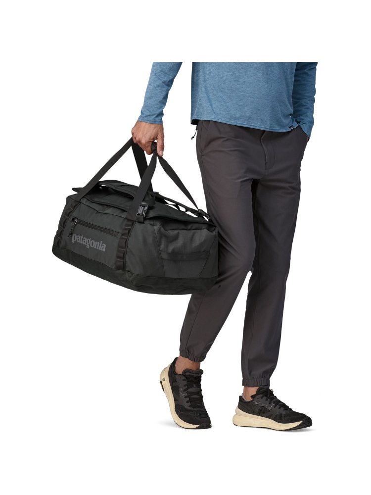 Patagonia Black Hole Duffel 40L Black 49339-BLK duffels online bestellen bij Kathmandu Outdoor & Travel