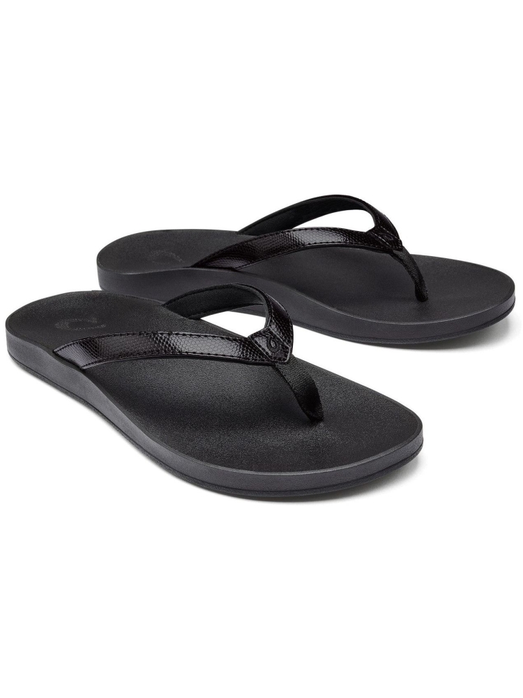 Olukai Puawe Women's Black / Black 20198-4040 slippers online bestellen bij Kathmandu Outdoor & Travel