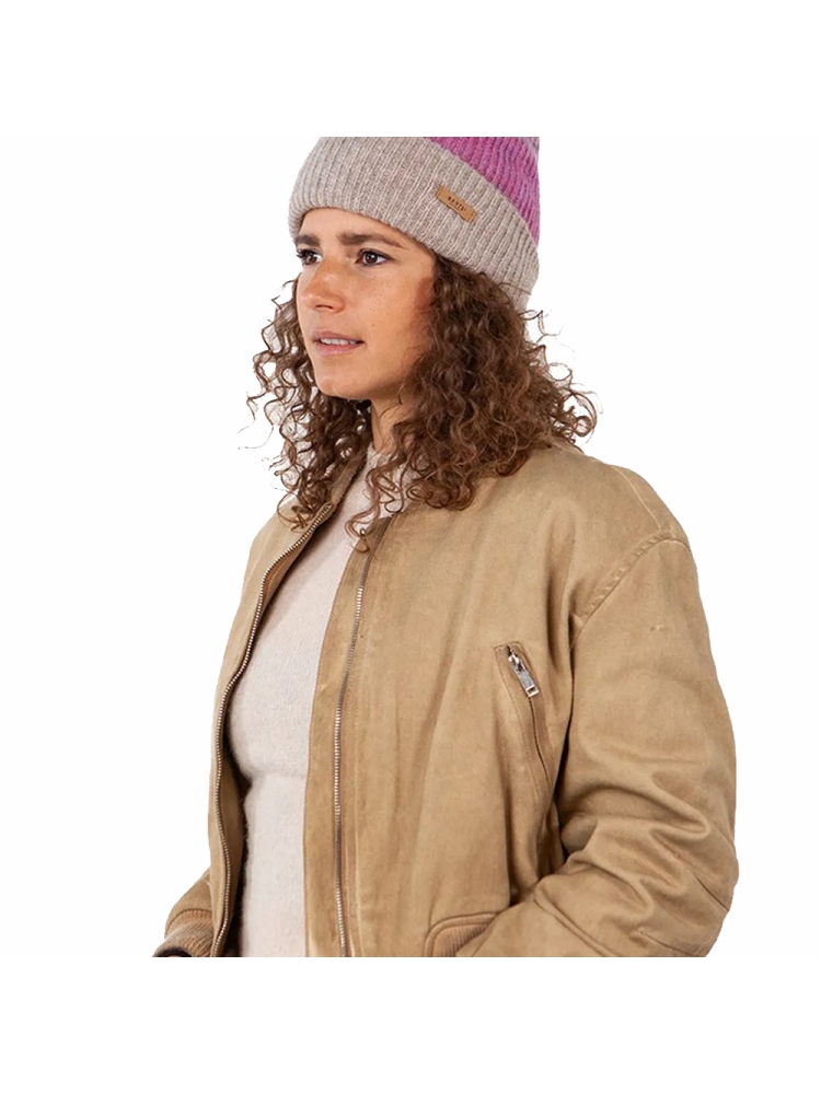 Barts Suzam Beanie Rose 61010431 kleding accessoires online bestellen bij Kathmandu Outdoor & Travel