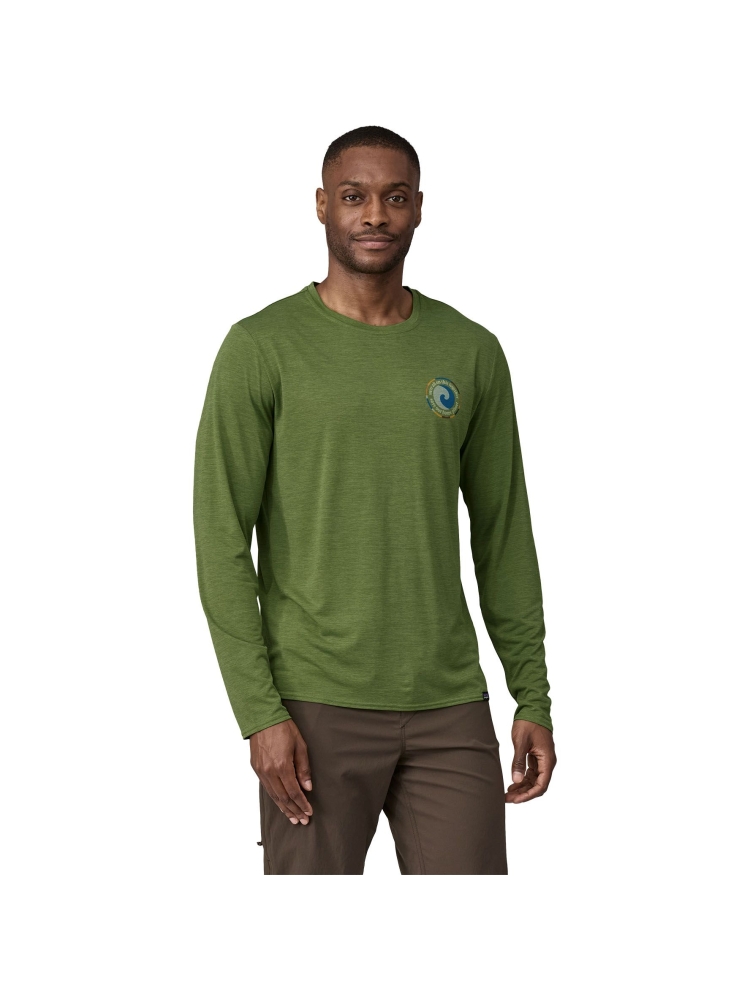 Patagonia Long Sleeve Cap Cool Daily Graphic Shirt Unity Fitz: Terrain Green X-Dy 45190-UTNX shirts en tops online bestellen bij Kathmandu Outdoor & Travel