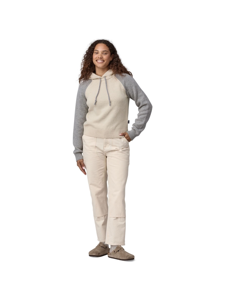 Patagonia Recycled Wool-Blend Hooded P/O Sweater Women's Dyno White 51095-DYWH fleeces en truien online bestellen bij Kathmandu Outdoor & Travel