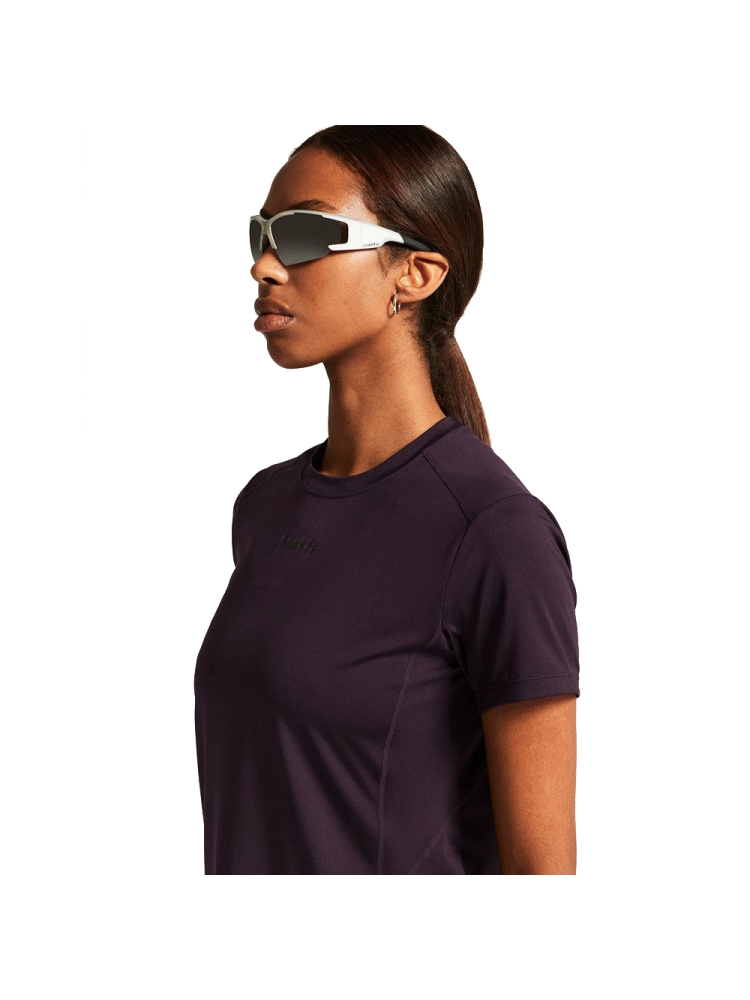 Craft Adv Essence SS Tee 2 Women's DK Plum 1914798-499000 shirts en tops online bestellen bij Kathmandu Outdoor & Travel