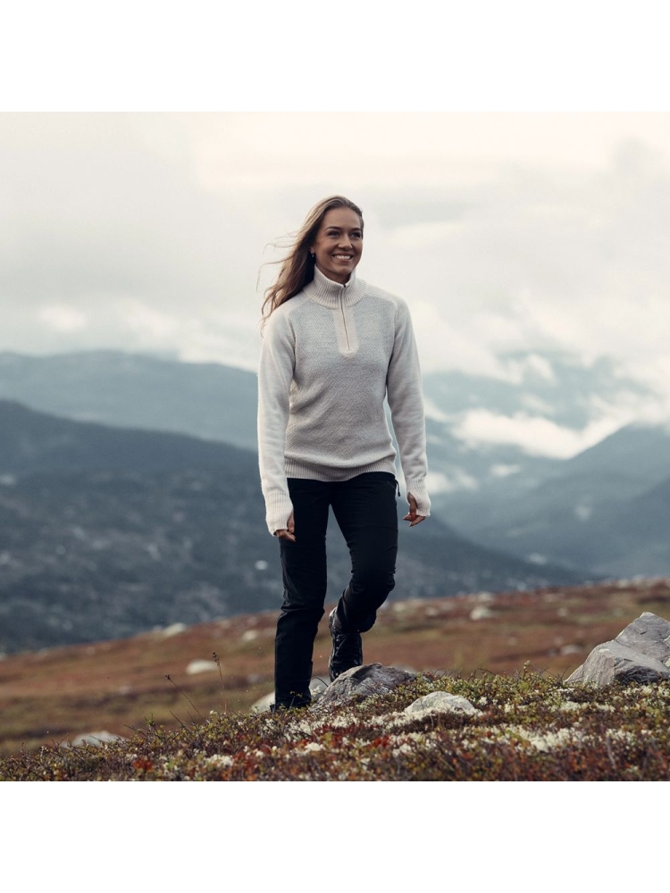 Bergans Ulriken Light Merino Jumper Women's Vanilla White 3130-21406 fleeces en truien online bestellen bij Kathmandu Outdoor & Travel