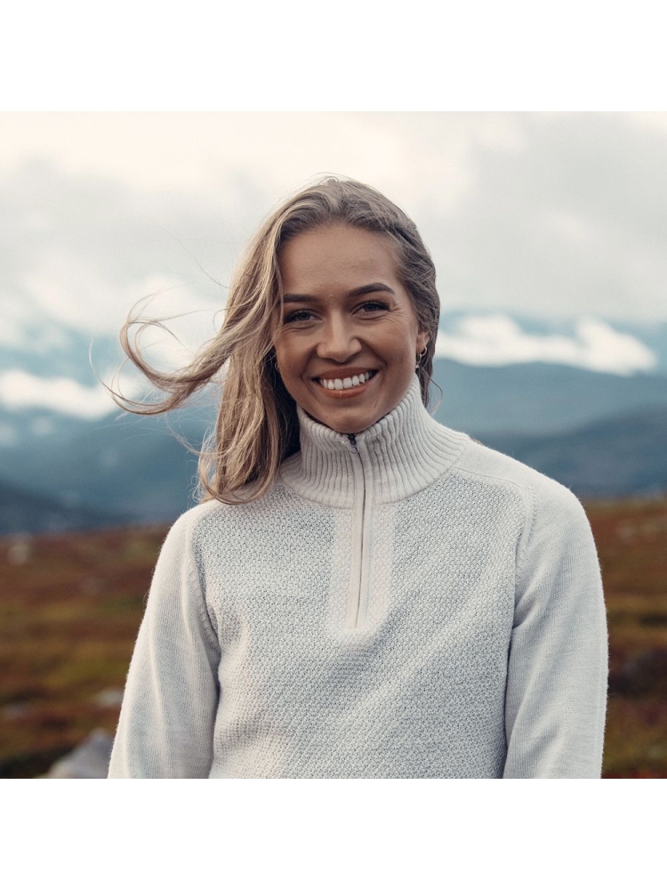 Bergans Ulriken Light Merino Jumper Women's Vanilla White 3130-21406 fleeces en truien online bestellen bij Kathmandu Outdoor & Travel