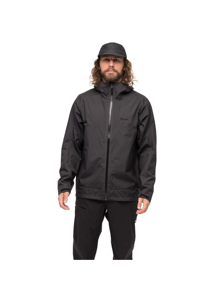 Bergans Vaagaa Light 3L Shell Jacket Black 3178-91 jassen online bestellen bij Kathmandu Outdoor & Travel