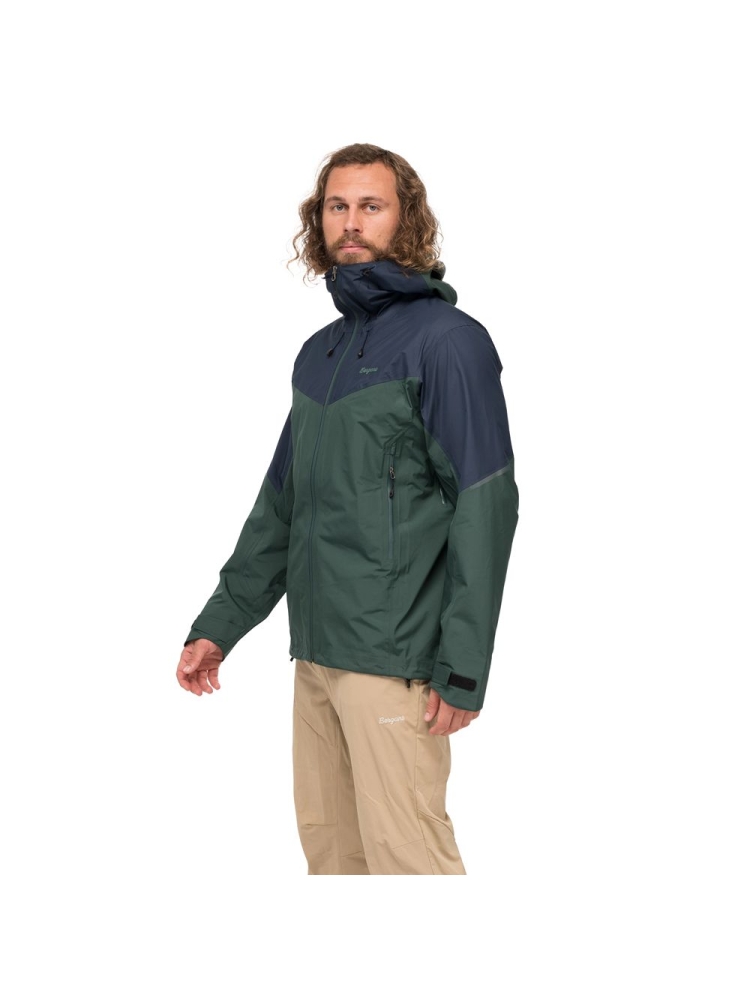 Bergans Rabot Light 3L Shell Jacket Duke Green/Navy Blue 3201-25544 jassen online bestellen bij Kathmandu Outdoor & Travel