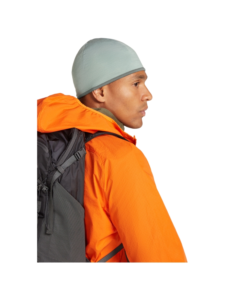 Icebreaker Pocket Hat Moss/Galaxy IBIBM200-03M1 kleding accessoires online bestellen bij Kathmandu Outdoor & Travel