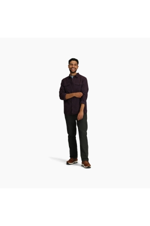 Royal Robbins Bristol Organic Cotton Twill L/S Black Currant Y722025-525 shirts en tops online bestellen bij Kathmandu Outdoor & Travel