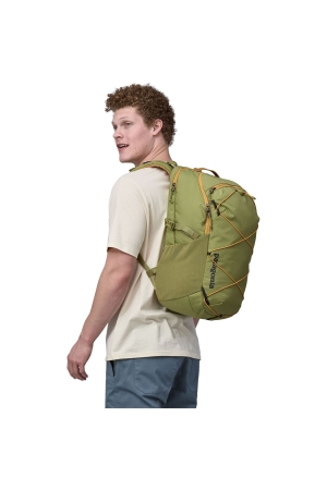 Patagonia  Refugio Day Pack 30L Buckhorn Green