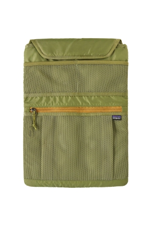 Patagonia Refugio Day Pack 30L Buckhorn Green 47928-BUGR dagrugzakken online bestellen bij Kathmandu Outdoor & Travel