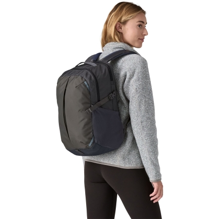 Patagonia  Refugio Day Pack 26L Smolder Blue 