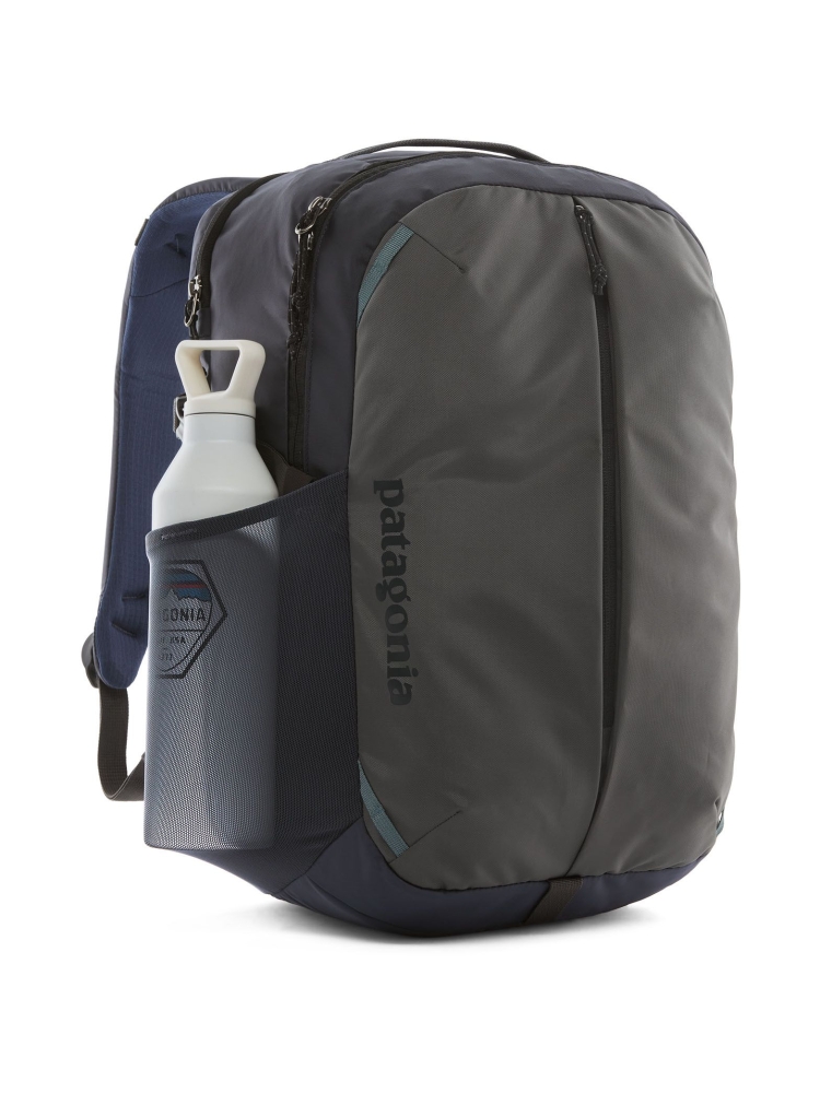 Patagonia Refugio Day Pack 26L Smolder Blue 47913-SMDB dagrugzakken online bestellen bij Kathmandu Outdoor & Travel