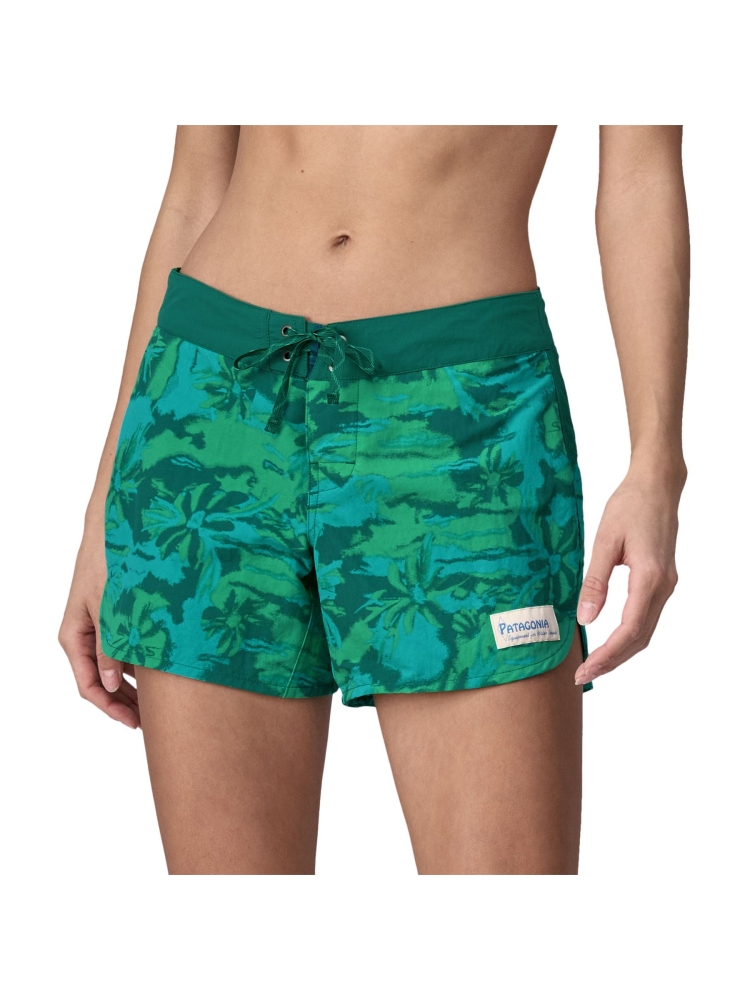 Patagonia Wavefarer Boardshorts - 5 in. Women's Cliffs and Waves: Conifer Gree 76594-CWGN broeken online bestellen bij Kathmandu Outdoor & Travel