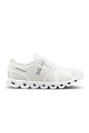 On-running Cloud 5 Undyed-White | White 59.98376 wandelschoenen heren online bestellen bij Kathmandu Outdoor & Travel