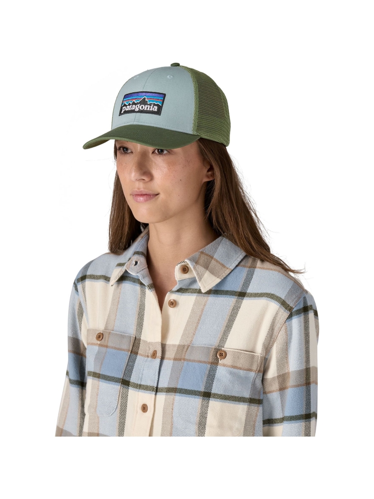 Patagonia P-6 Logo LoPro Trucker Hat Thermal Blue 38283-TMBL kleding accessoires online bestellen bij Kathmandu Outdoor & Travel