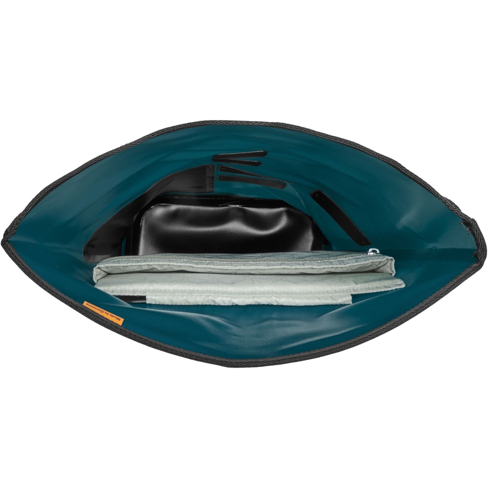 Ortlieb Ortlieb Commuter-Daypack 21 L OR4113 dagrugzakken Ortlieb Commuter-Daypack 21 L Petrol OR4113 dagrugzakken online bestellen bij Kathmandu Outdoor & Travel