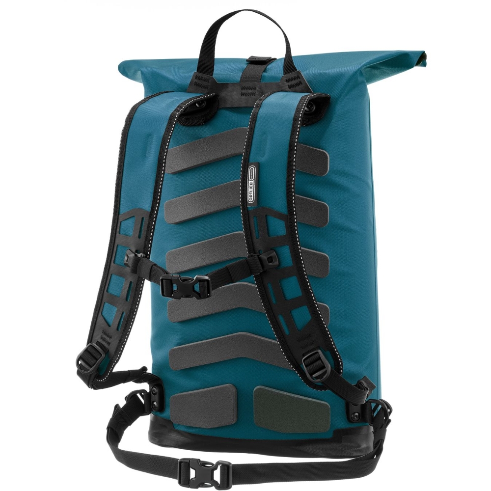 Ortlieb Ortlieb Commuter-Daypack 21 L OR4113 dagrugzakken Ortlieb Commuter-Daypack 21 L Petrol OR4113 dagrugzakken online bestellen bij Kathmandu Outdoor & Travel