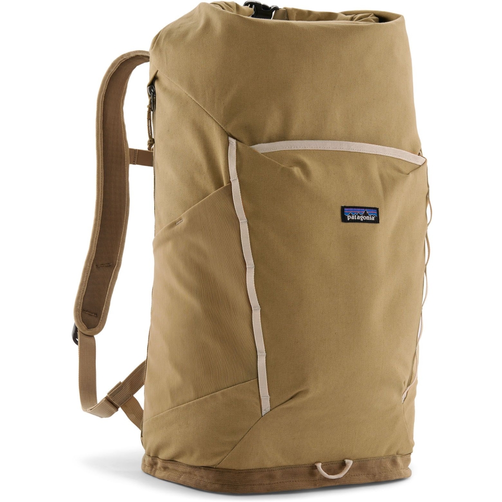 Patagonia Fieldsmith Roll Top Pack Classic Tan 48543-CSC dagrugzakken online bestellen bij Kathmandu Outdoor & Travel