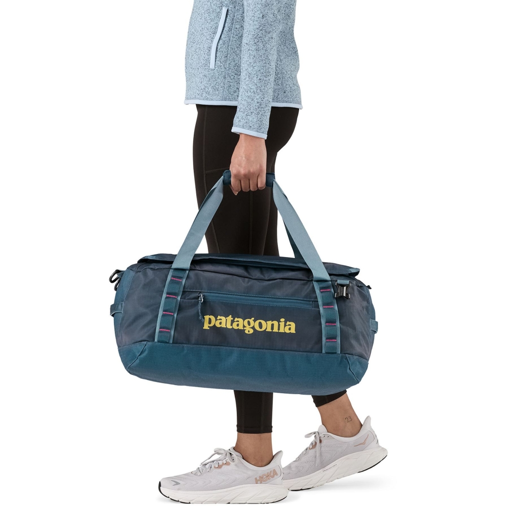 Patagonia Black Hole Duffel 40L Tidal Teal 49339-TDT-ALL duffels online bestellen bij Kathmandu Outdoor & Travel