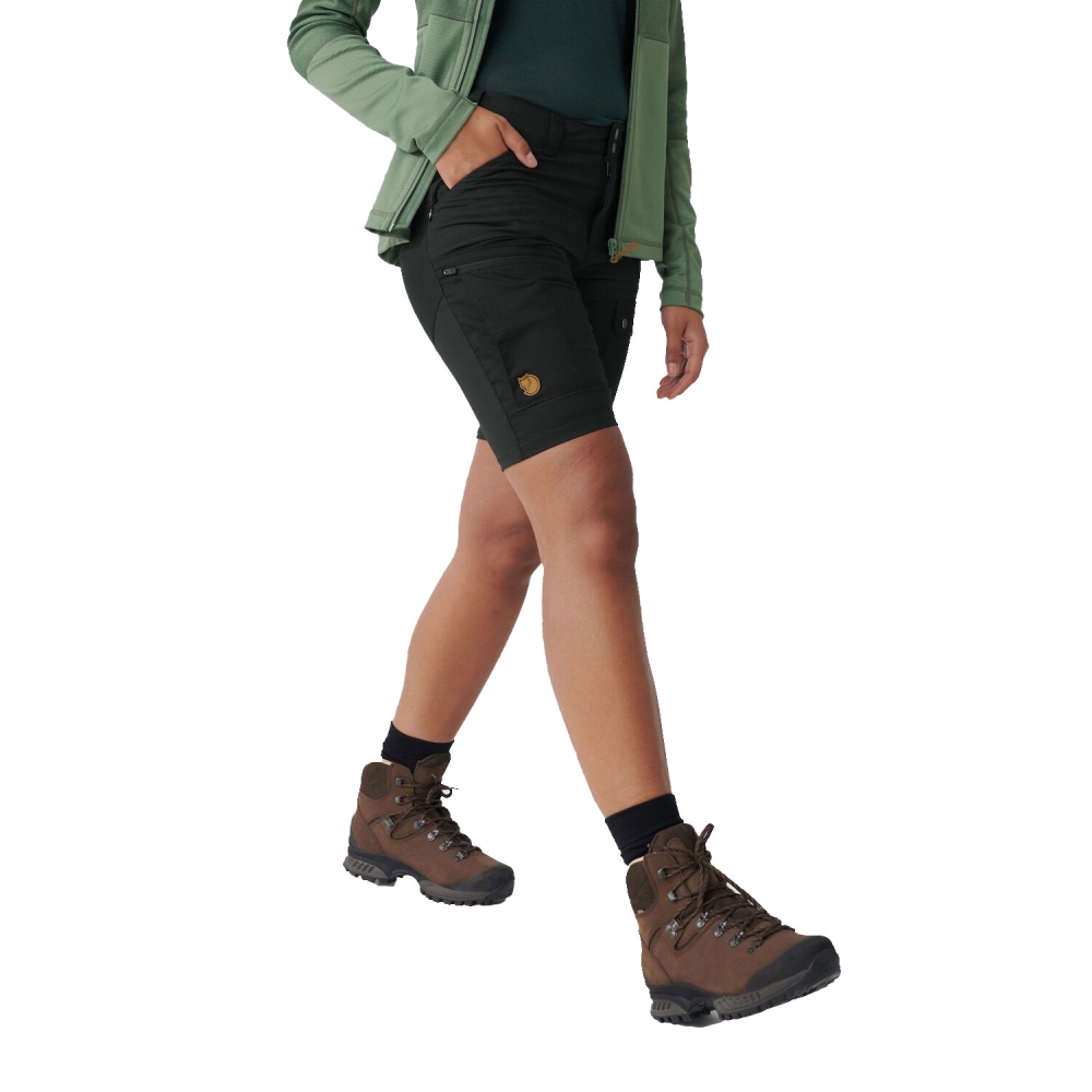 Fjällräven Fjällräven Abisko Midsummer Shorts Women's F89857-550 broeken Fjällräven Abisko Midsummer Shorts Women's Black F89857-550 broeken online bestellen bij Kathmandu Outdoor & Travel