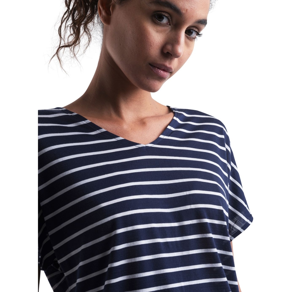 Icebreaker Mer Drayden Reversible SS Top Stripe Women's Midnight Navy/Snow IB0A56ZW-3291 shirts en tops online bestellen bij Kathmandu Outdoor & Travel