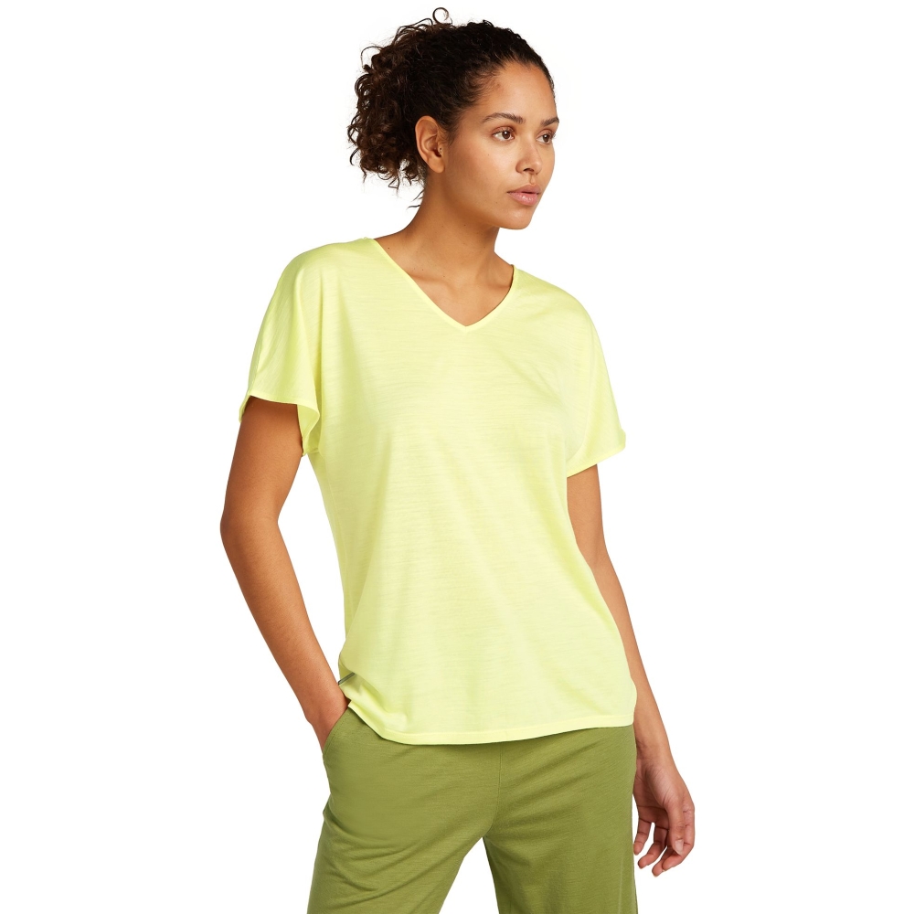 Icebreaker Drayden Reversible SS Top Women's Citrine IB0A56ES-0AB1 shirts en tops online bestellen bij Kathmandu Outdoor & Travel