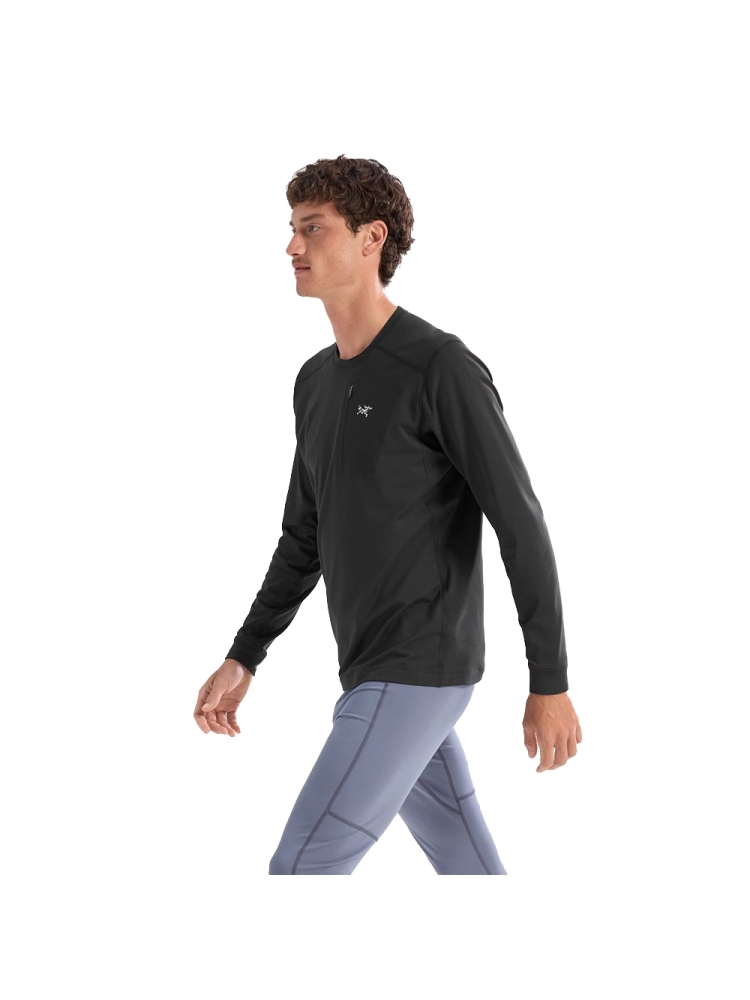 Arc'teryx Rho Lt Crew Neck Black 9417-Black fleeces en truien online bestellen bij Kathmandu Outdoor & Travel