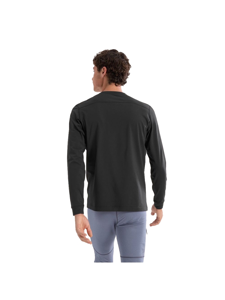 Arc'teryx Rho Lt Crew Neck Black 9417-Black fleeces en truien online bestellen bij Kathmandu Outdoor & Travel