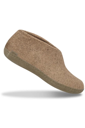 Glerups Shoe Leather Sand A-12-Sand pantoffels en huissokken online bestellen bij Kathmandu Outdoor & Travel