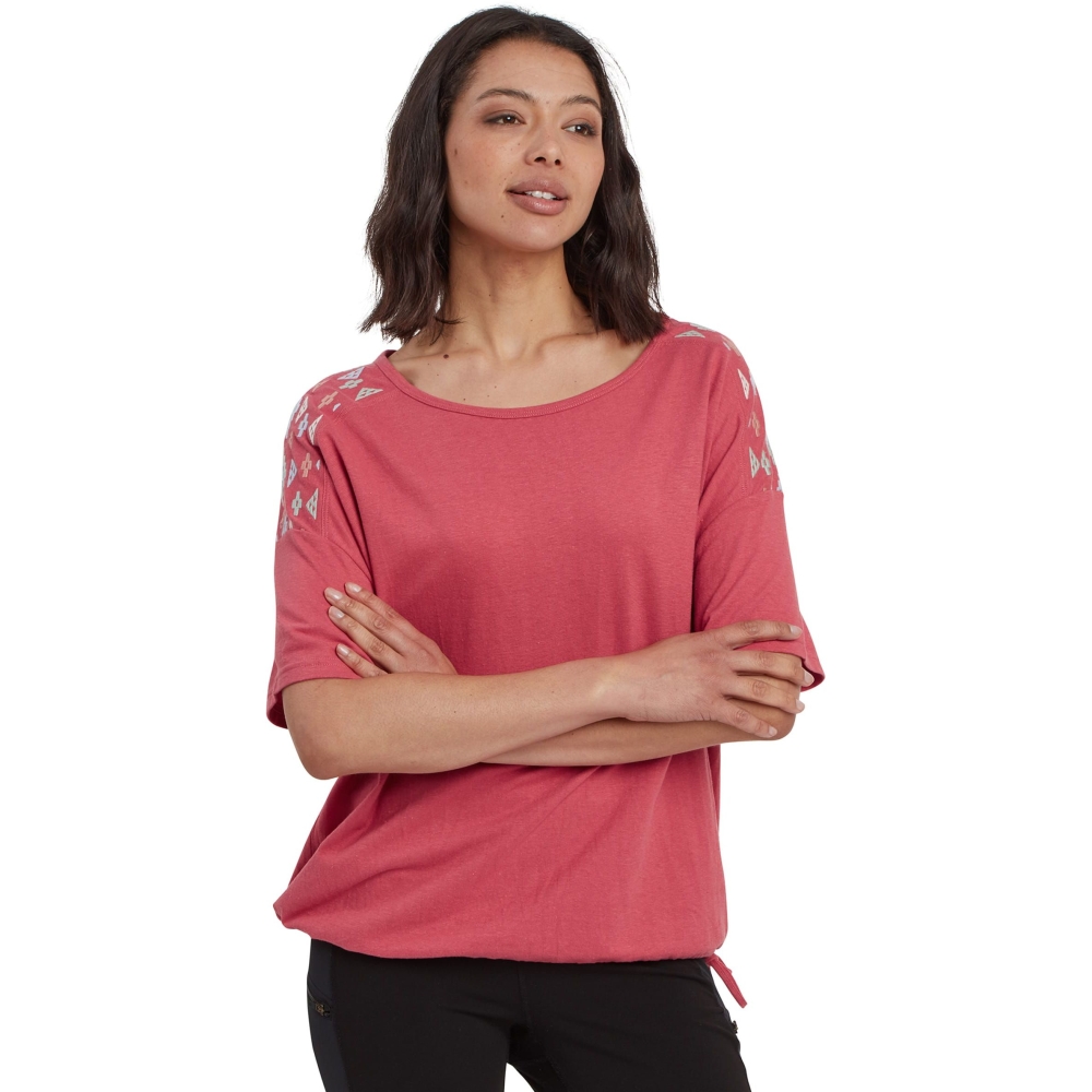 Sherpa Adventure Gear Kalindi Top Women's Rosie SW21037-415 shirts en tops online bestellen bij Kathmandu Outdoor & Travel