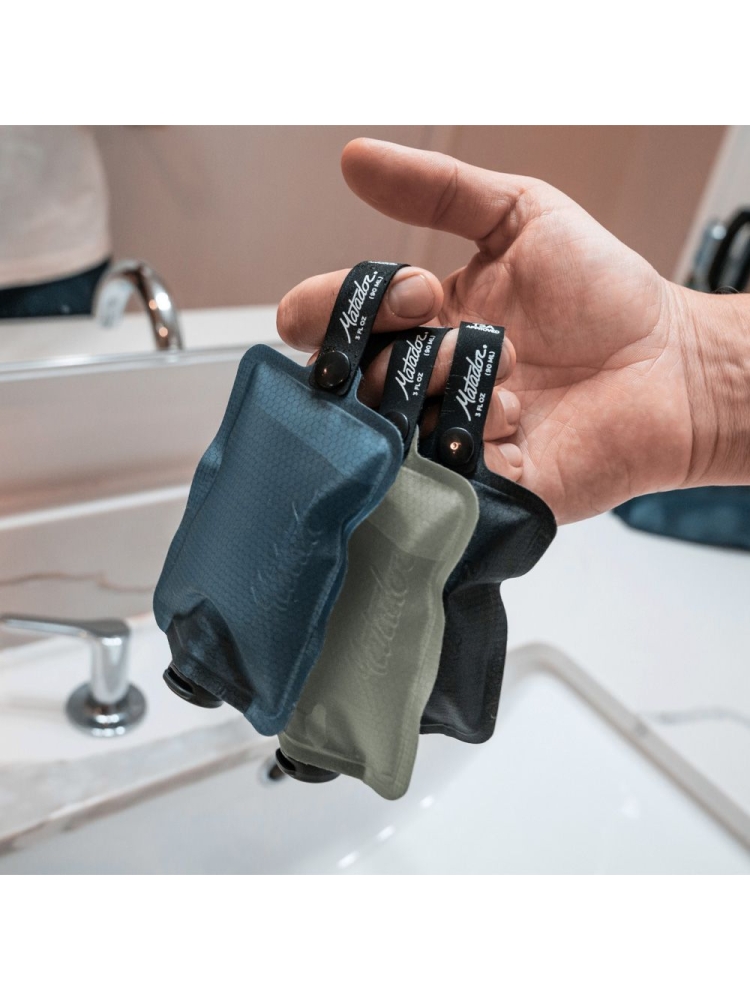 Matador Matador FlatPak Toiletry Bottle 3-Pack Blue, Charcoal, Green MATFPB3001MLT toiletartikelen online bestellen bij Kathmandu Outdoor & Travel