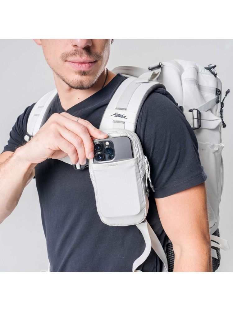 Matador Matador Speed Stash White MATUSP001W trekkingrugzakken online bestellen bij Kathmandu Outdoor & Travel