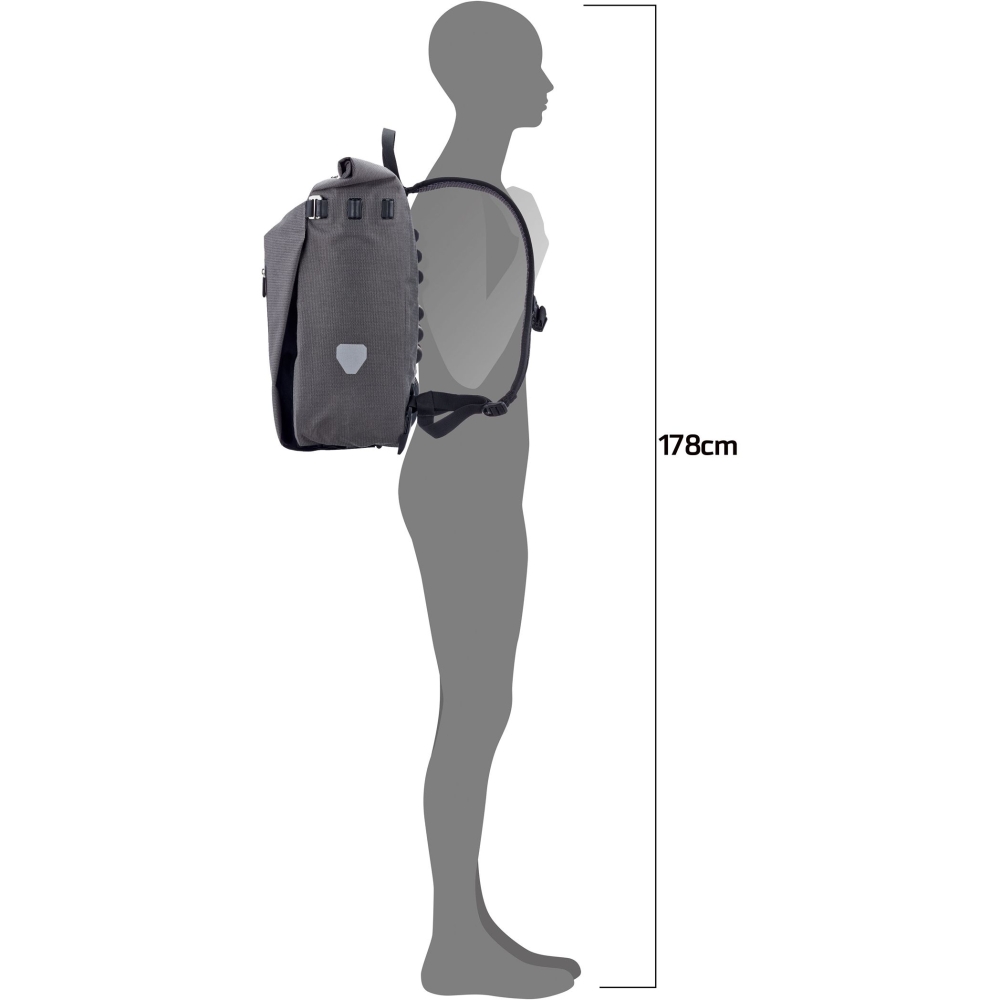 Ortlieb Ortlieb Vario Urban QL2.2 20L OF7756 tassen Ortlieb Vario Urban QL2.2 20L Pepper OF7756 tassen online bestellen bij Kathmandu Outdoor & Travel